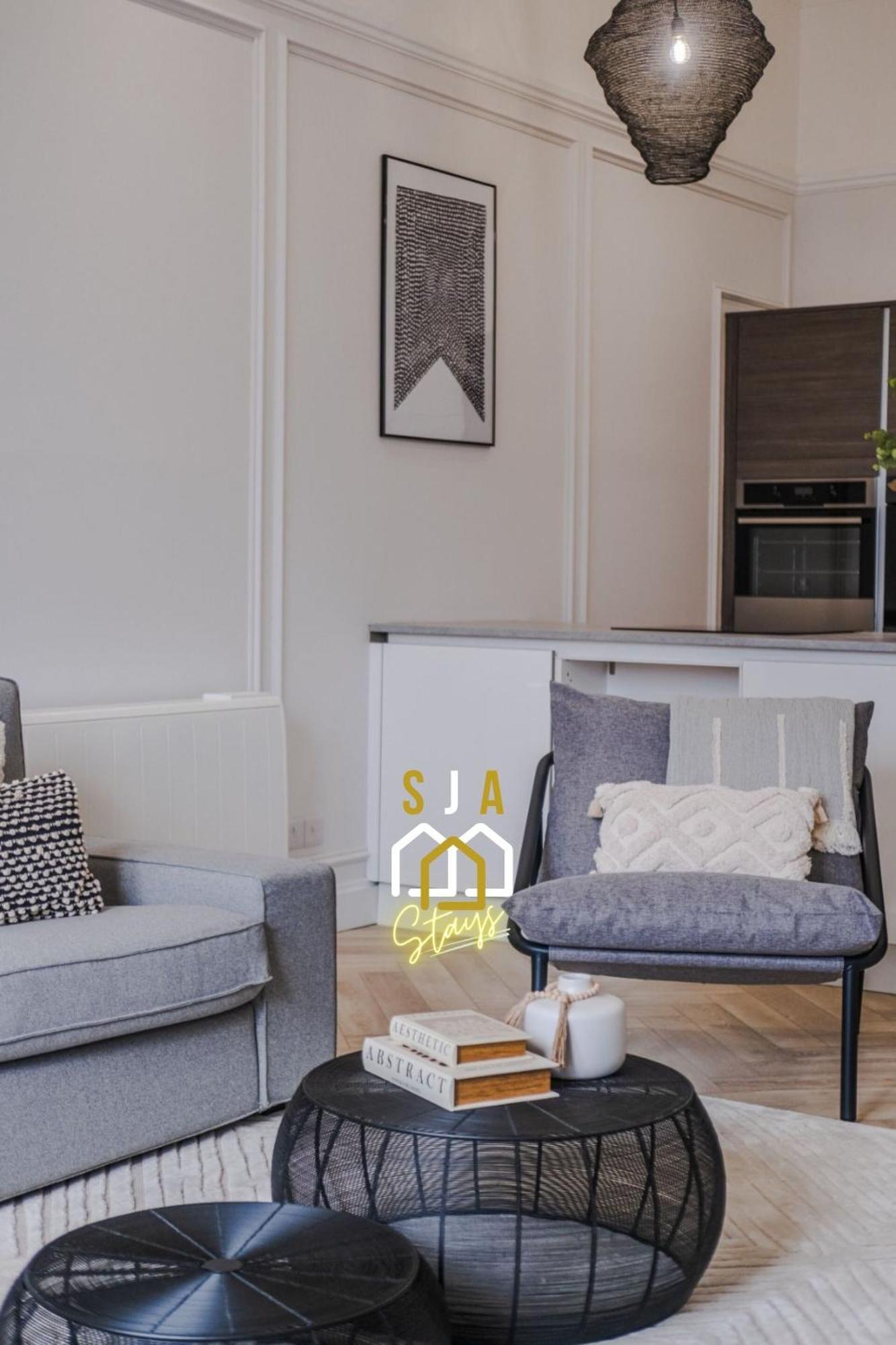 King Street - Sja - Modern 2 Bed *